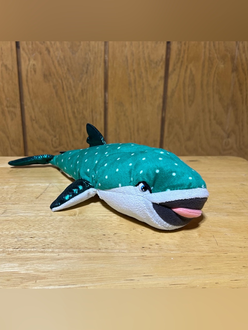 TY Sparkle Disney Finding Dory Destiny Whale Shark Plush Figure Beanie 2016 11”